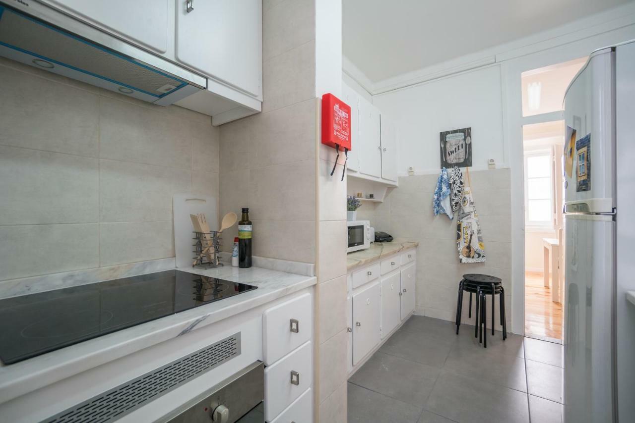 Mouraria 2 Bedroom Apartment Lisbona Esterno foto